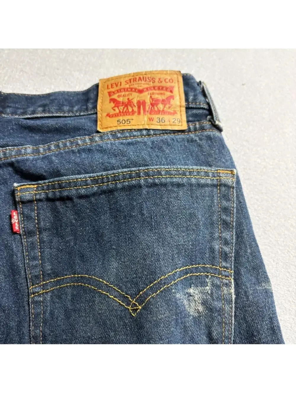 Levis 505 Regular Fit Distressed Jeans Mens 36x29 Blue Denim Heavy Destroyed
